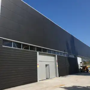 Rehabilitación y pintura de fachada de nave industrial en PLAZA Zaragoza